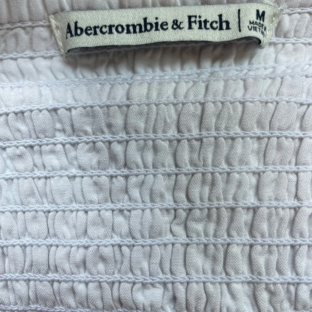 A&F Linen Top - Picture 4 of 5